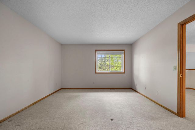 2611 Concord Way, Mendota Heights, MN 55120