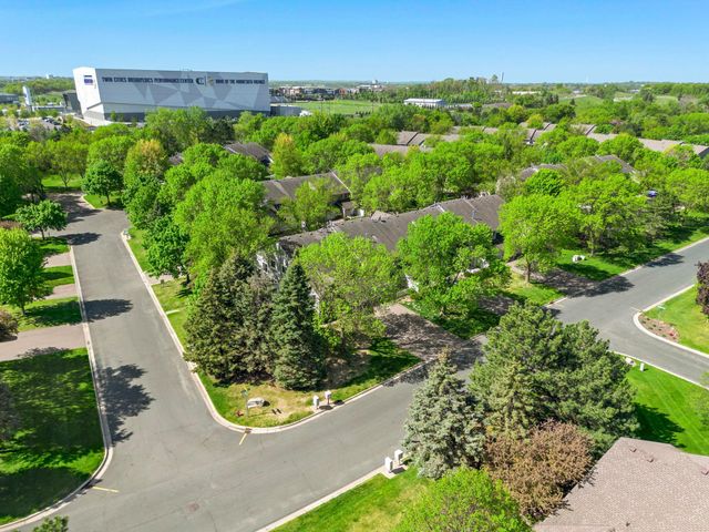 2611 Concord Way, Mendota Heights, MN 55120
