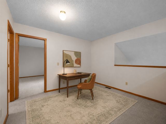 2611 Concord Way, Mendota Heights, MN 55120
