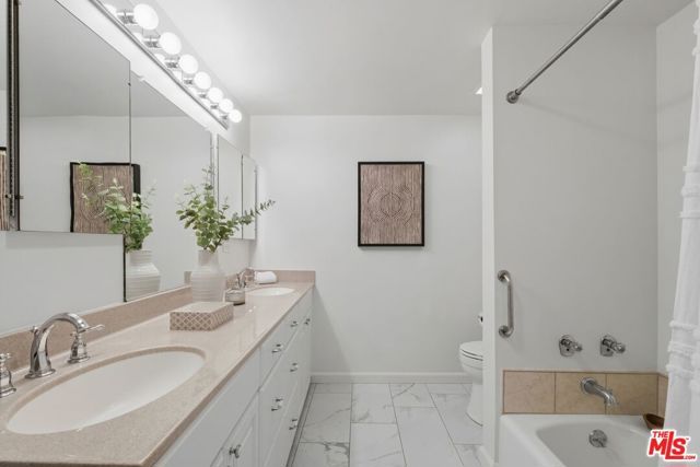 289 S Barrington Avenue A309, Los Angeles, CA 90049