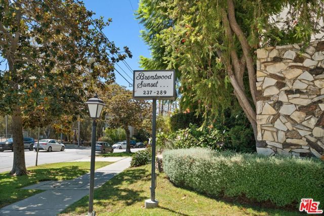 289 S Barrington Avenue A309, Los Angeles, CA 90049
