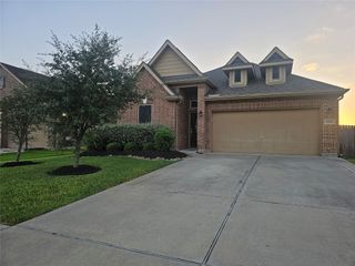 1499 Barras Street, Alvin, TX 77511