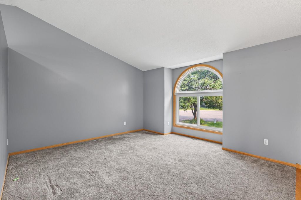 12628 Dutch Court, Apple Valley, MN 55124 — photo 4