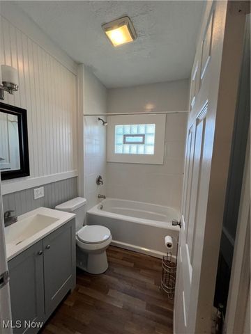 1716 Tuxedo Avenue, Parma, OH 44134