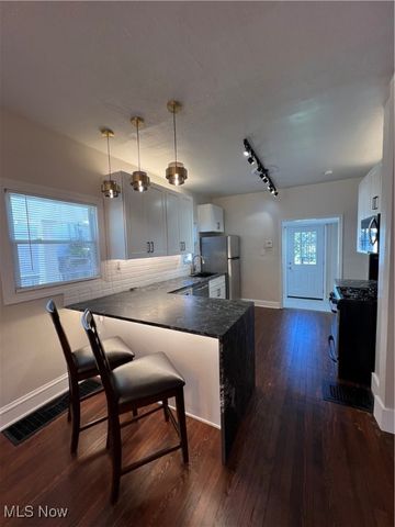 1716 Tuxedo Avenue, Parma, OH 44134