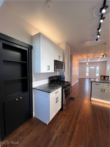 1716 Tuxedo Avenue, Parma, OH 44134