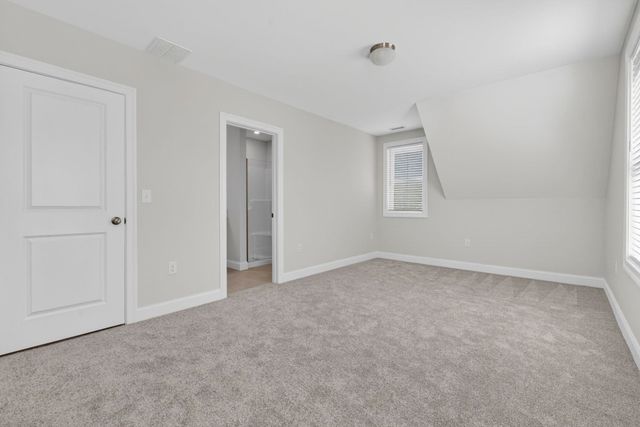 19 Woodmans Lane, Peterborough, NH 03458