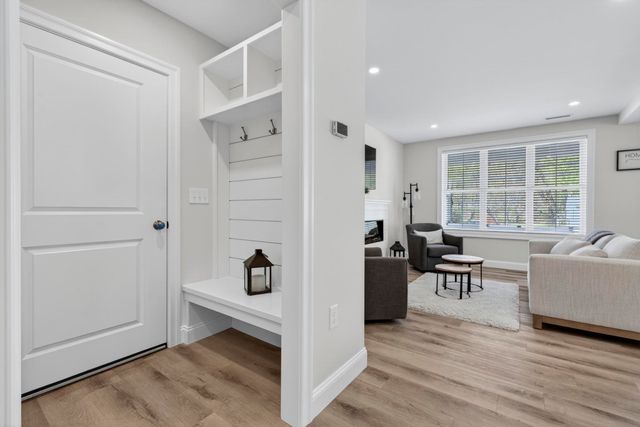 19 Woodmans Lane, Peterborough, NH 03458