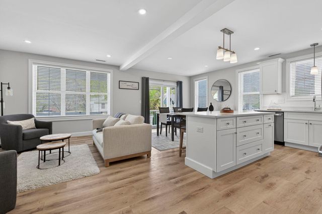 19 Woodmans Lane, Peterborough, NH 03458
