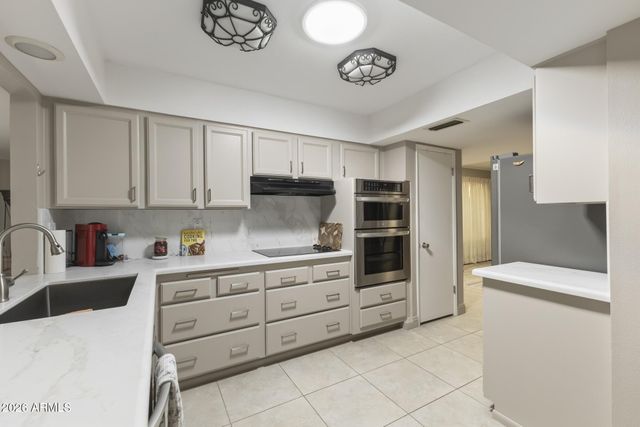 12927 W MAPLEWOOD Drive, Sun City West, AZ 85375