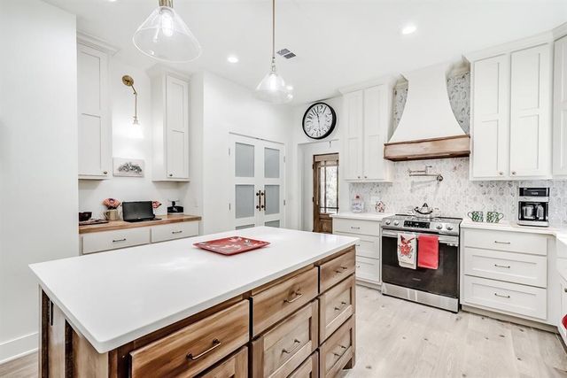 153 Dagger Drive, Brookeland, TX 75931