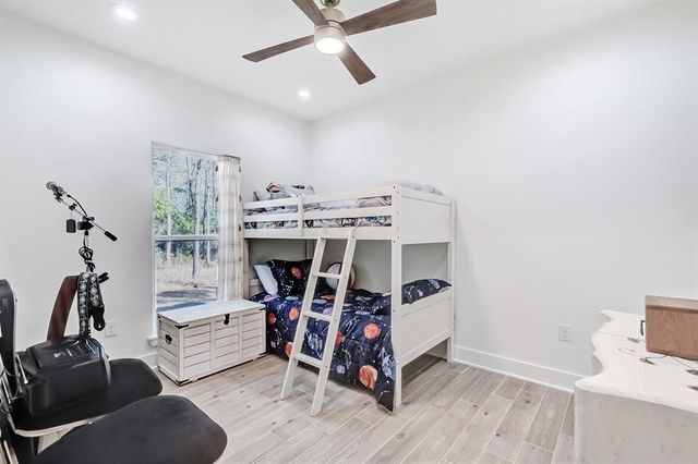 153 Dagger Drive, Brookeland, TX 75931