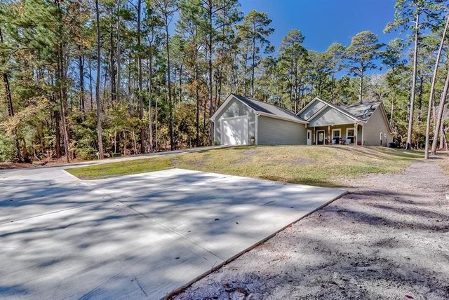 153 Dagger Drive, Brookeland, TX 75931