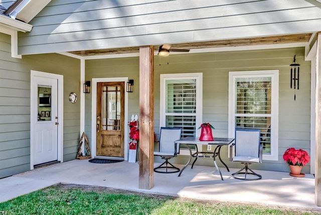 153 Dagger Drive, Brookeland, TX 75931