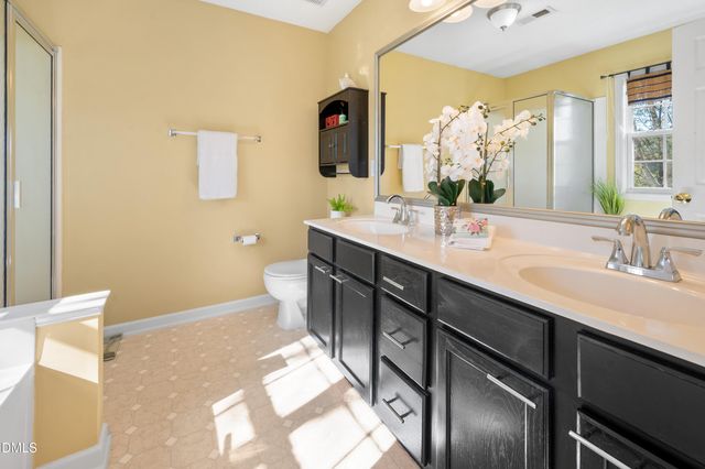 2114 Baycourt Trail, Hillsborough, NC 27278