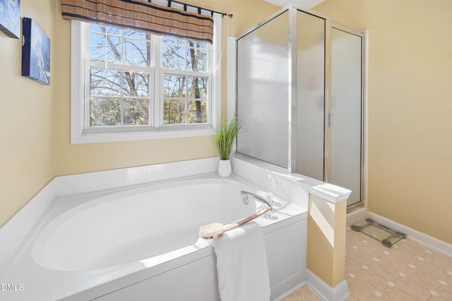 2114 Baycourt Trail, Hillsborough, NC 27278