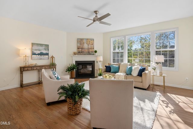 2114 Baycourt Trail, Hillsborough, NC 27278