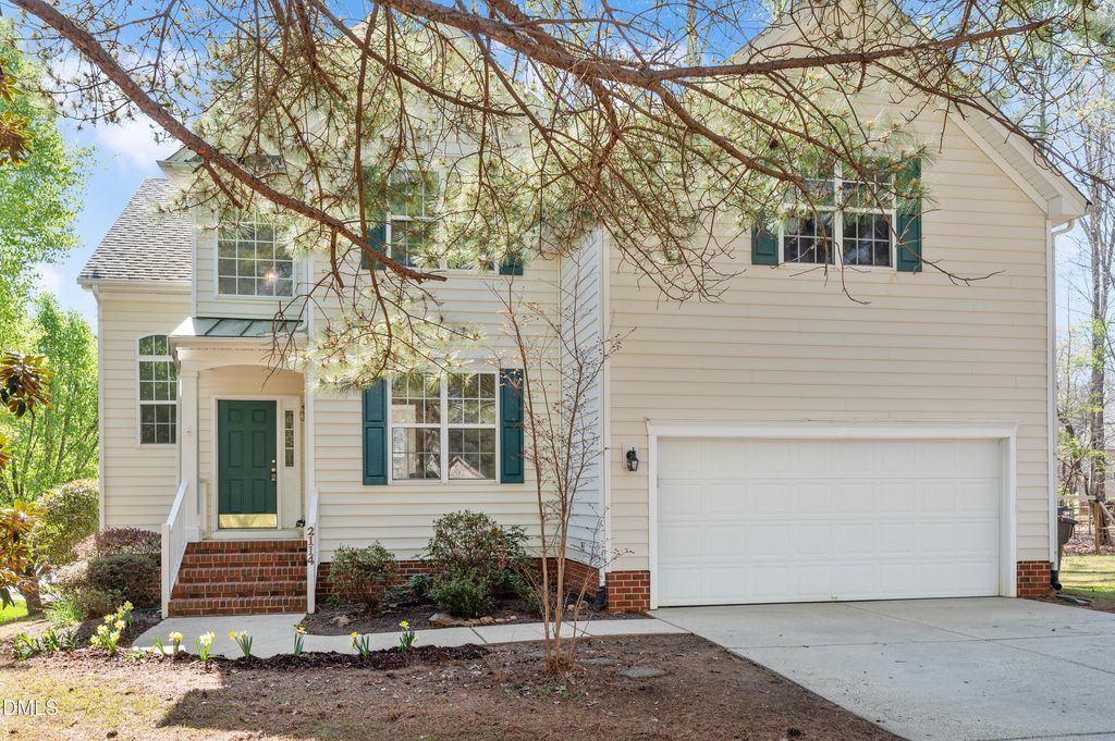 2114 Baycourt Trail, Hillsborough, NC 27278