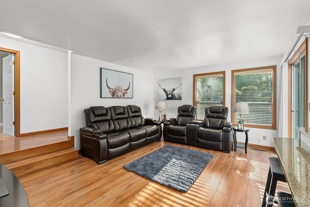 5750 Troon Avenue SW, Port Orchard, WA 98367