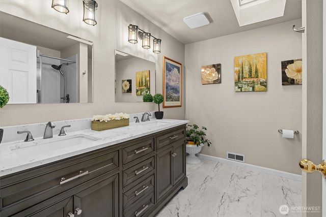 5750 Troon Avenue SW, Port Orchard, WA 98367