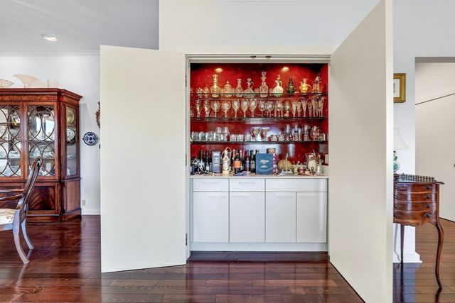 99 Florence St 10-5B, Newton, MA 02467