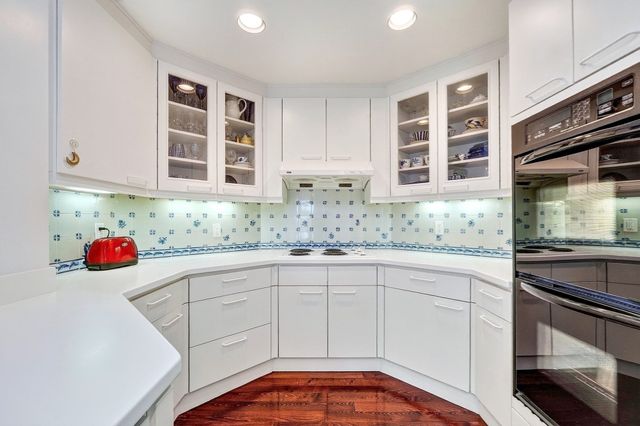 99 Florence St 10-5B, Newton, MA 02467