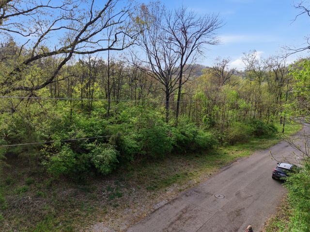3714 Homeland Dr, Nashville, TN 37218