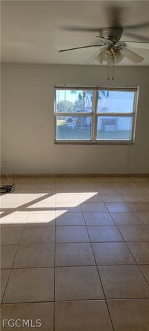 621 SE 13th PL B, Cape Coral, FL 33990