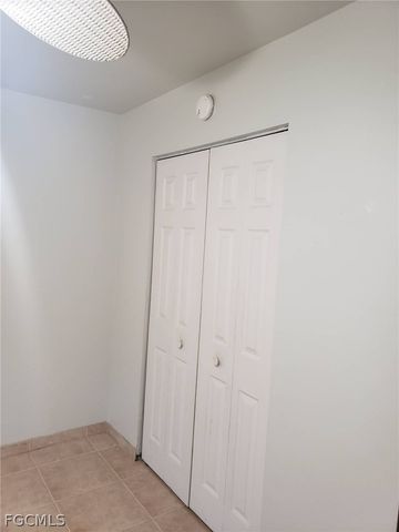 621 SE 13th PL B, Cape Coral, FL 33990