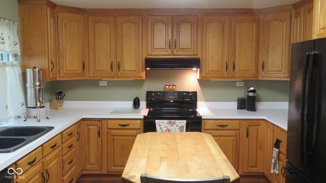 6070 S 1000 E, Brazil, IN 47834