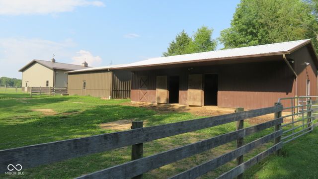 6070 S 1000 E, Brazil, IN 47834