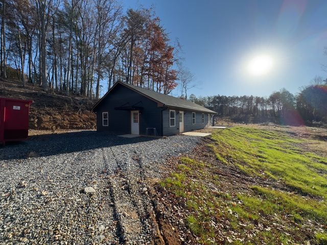 358 Simonds Road, Murphy, NC 28906