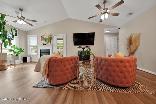6520 Brook Bend Way 203, Louisville, KY 40229