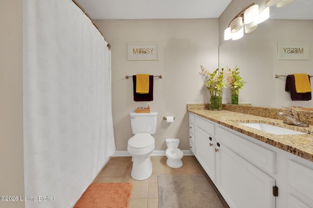 6520 Brook Bend Way 203, Louisville, KY 40229