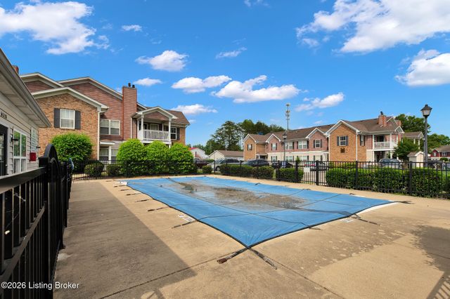 6520 Brook Bend Way 203, Louisville, KY 40229