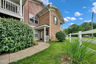 6520 Brook Bend Way 203, Louisville, KY 40229