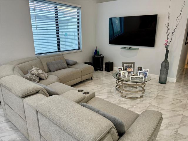 17673 SW 19th St, Miramar, FL 33029