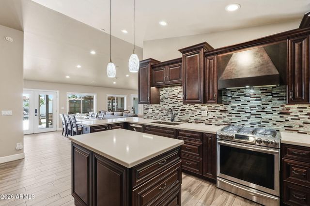 2560 N Lindsay Road 40, Mesa, AZ 85213
