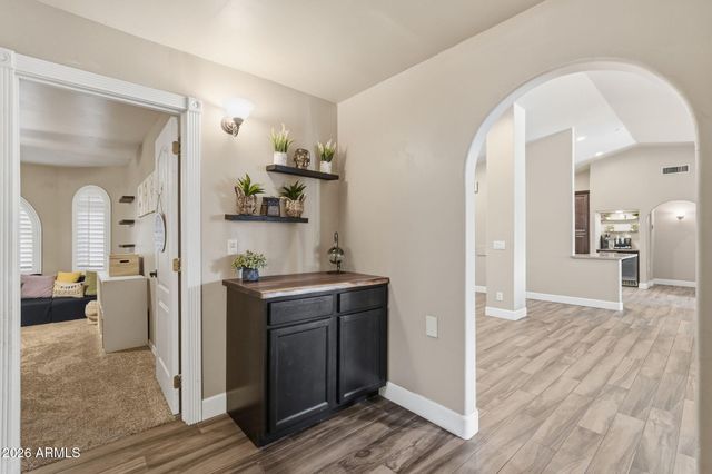 2560 N Lindsay Road 40, Mesa, AZ 85213