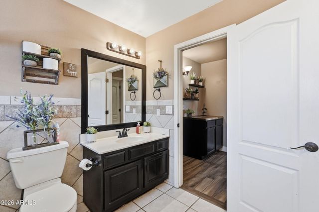 2560 N Lindsay Road 40, Mesa, AZ 85213