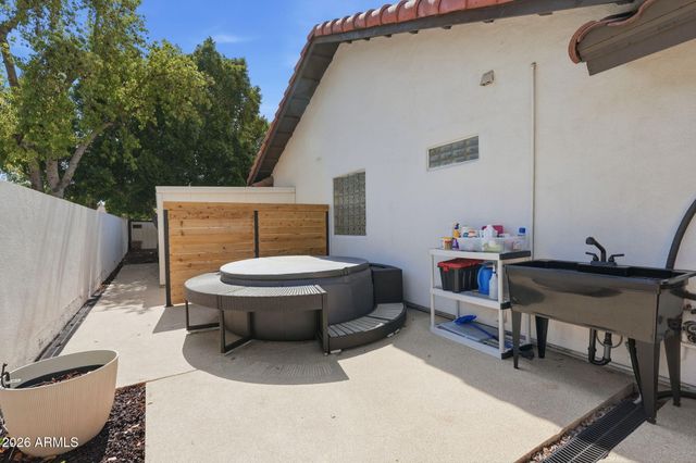 2560 N Lindsay Road 40, Mesa, AZ 85213