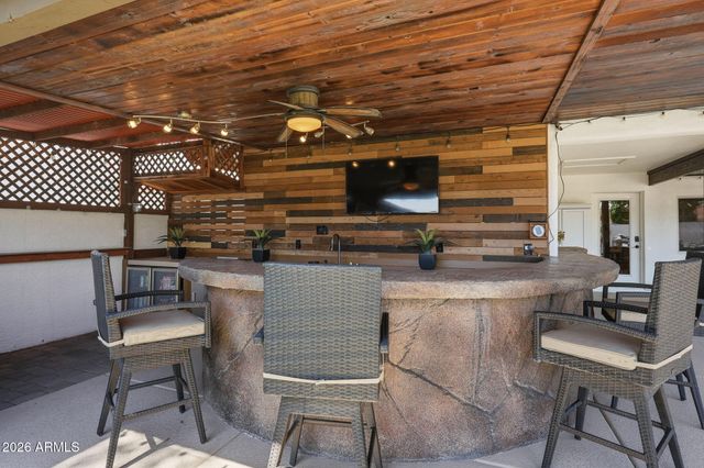 2560 N Lindsay Road 40, Mesa, AZ 85213
