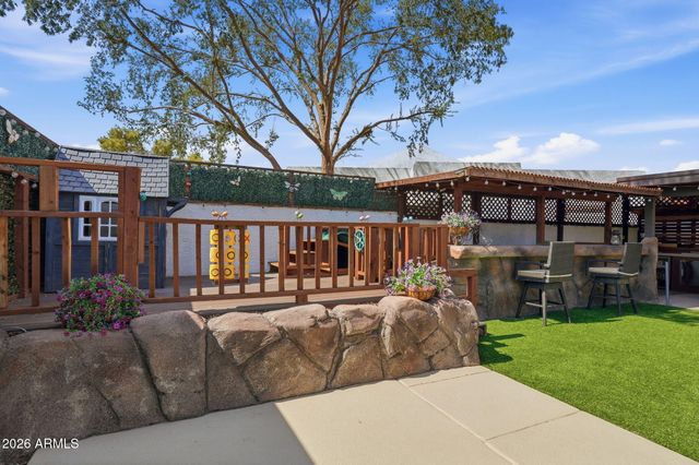 2560 N Lindsay Road 40, Mesa, AZ 85213