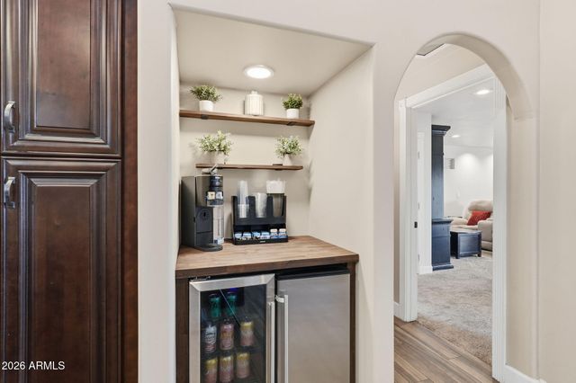 2560 N Lindsay Road 40, Mesa, AZ 85213