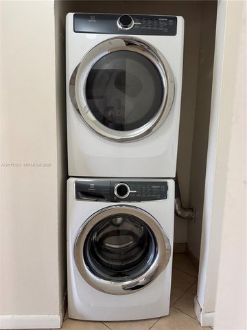 6900 Nova Dr 204-2, Davie, FL 33317