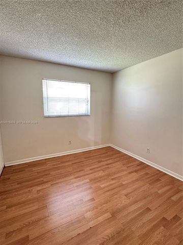 6900 Nova Dr 204-2, Davie, FL 33317