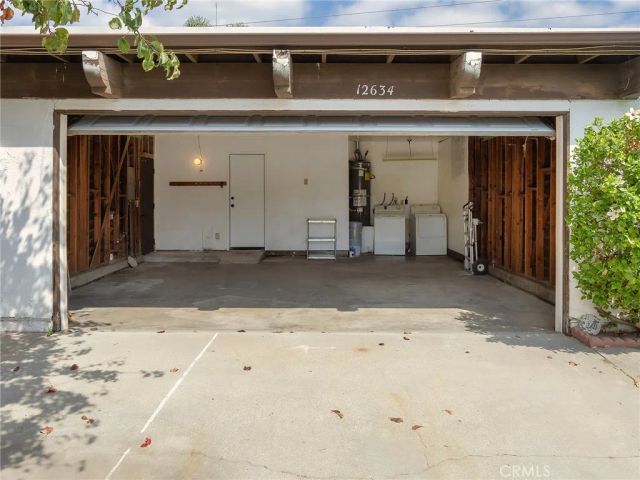 12634 Amboy Avenue, Sylmar, CA 91342