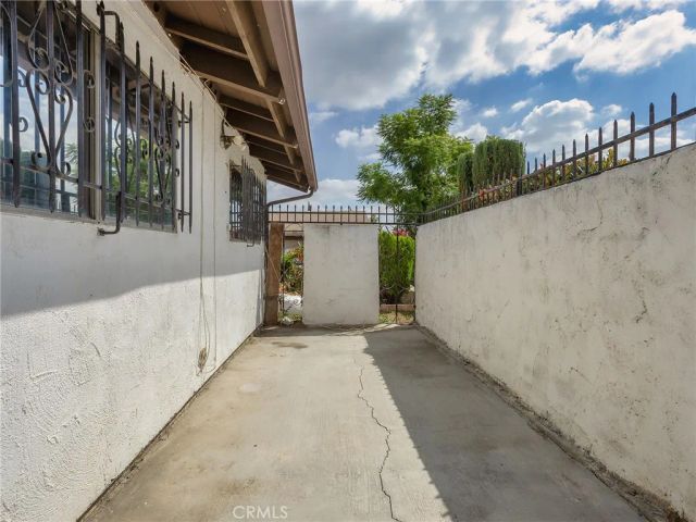 12634 Amboy Avenue, Sylmar, CA 91342
