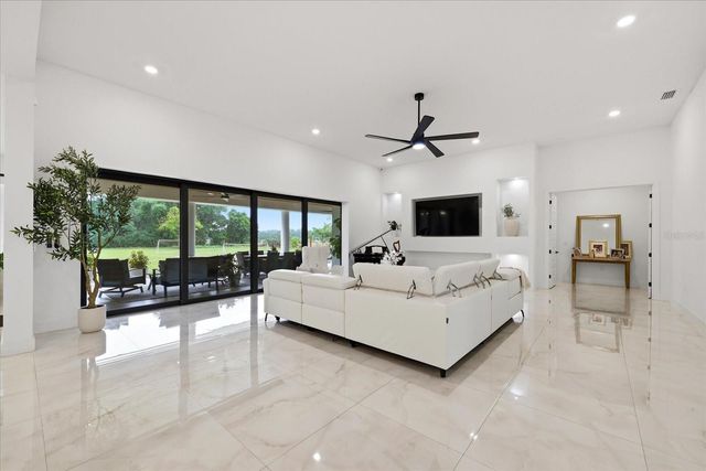 8459 HARVEY WALDEN DRIVE, Plant City, FL 33565