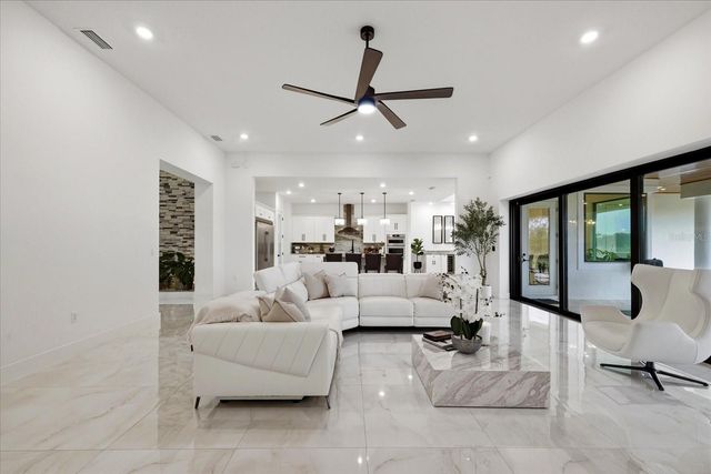 8459 HARVEY WALDEN DRIVE, Plant City, FL 33565